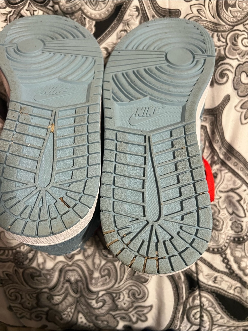 Nike Air Jordan 1 Mid Denim Blue White with Red Laces only worn twice no lid box - Picture 8 of 8